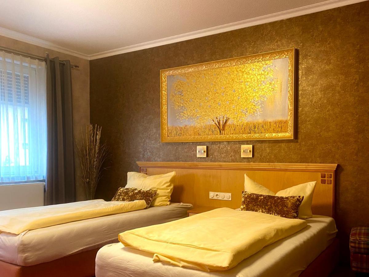 Отель Querfurter Hof Экстерьер фото