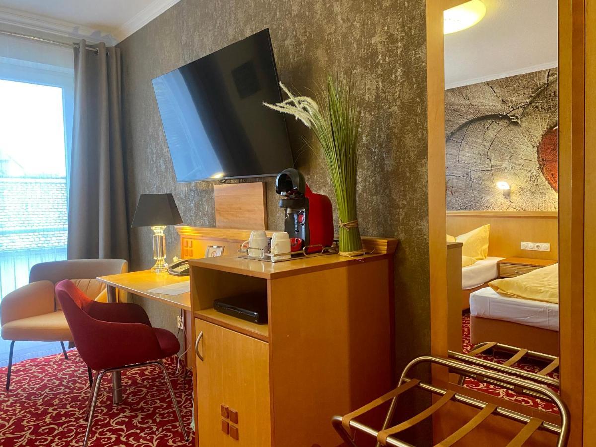 Отель Querfurter Hof Экстерьер фото