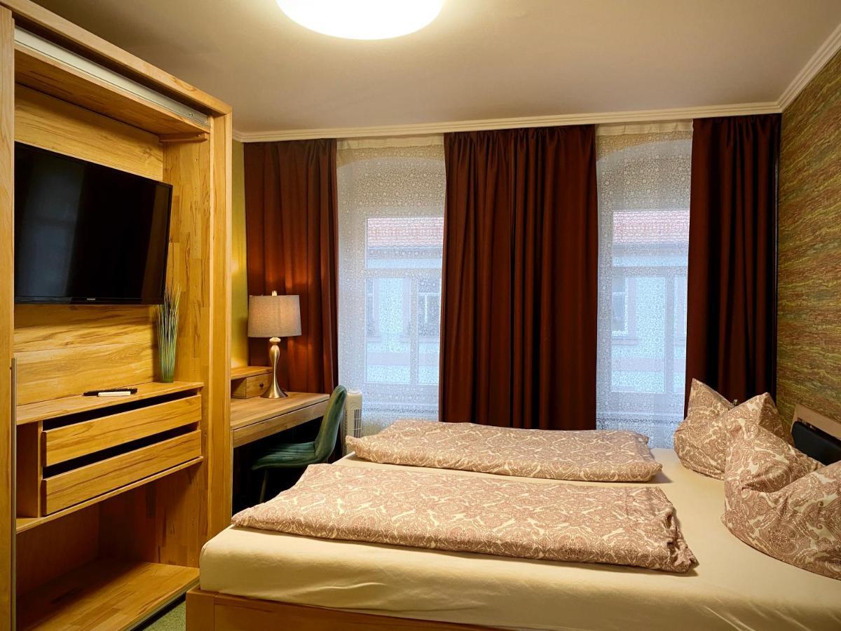 Отель Querfurter Hof Экстерьер фото